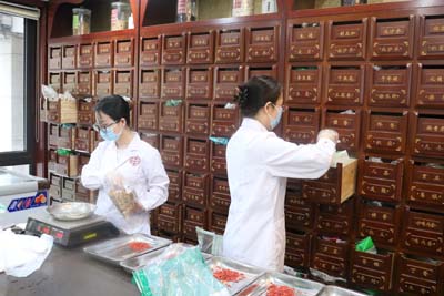 重庆中医院哪家治疗卵巢癌好？