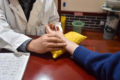 重庆有没有治疗胆囊癌效果好的中医院？